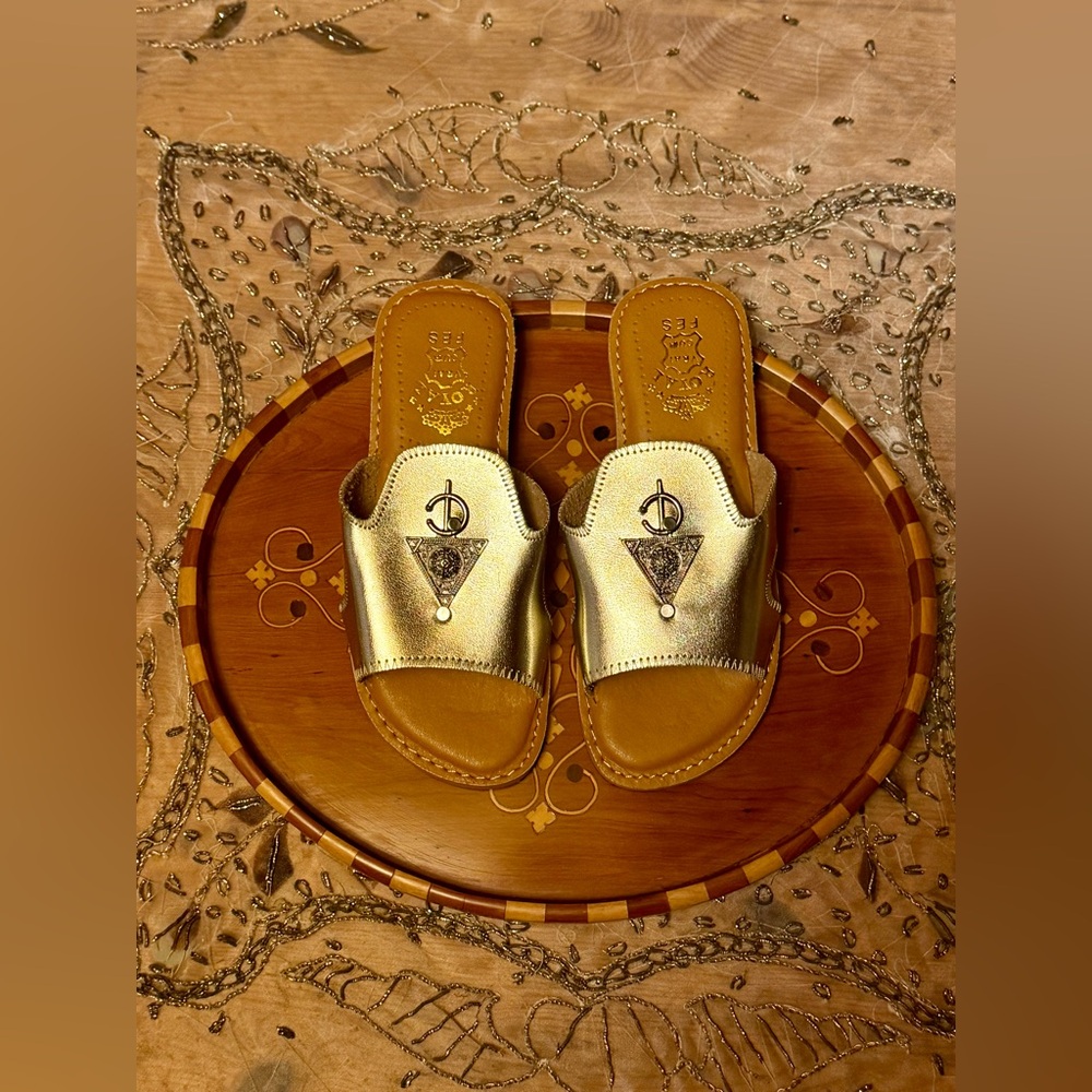 NWT Authentic Moroccan Leather Handmade Slide Sandal Gold w/ Embellishment Sz 7